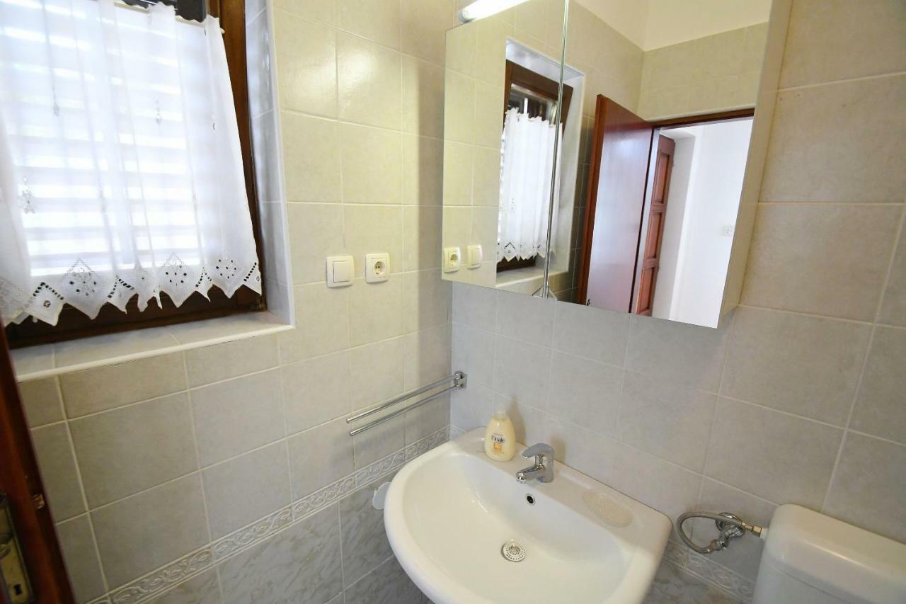 Studio Apartman Kris Marinici  Екстер'єр фото
