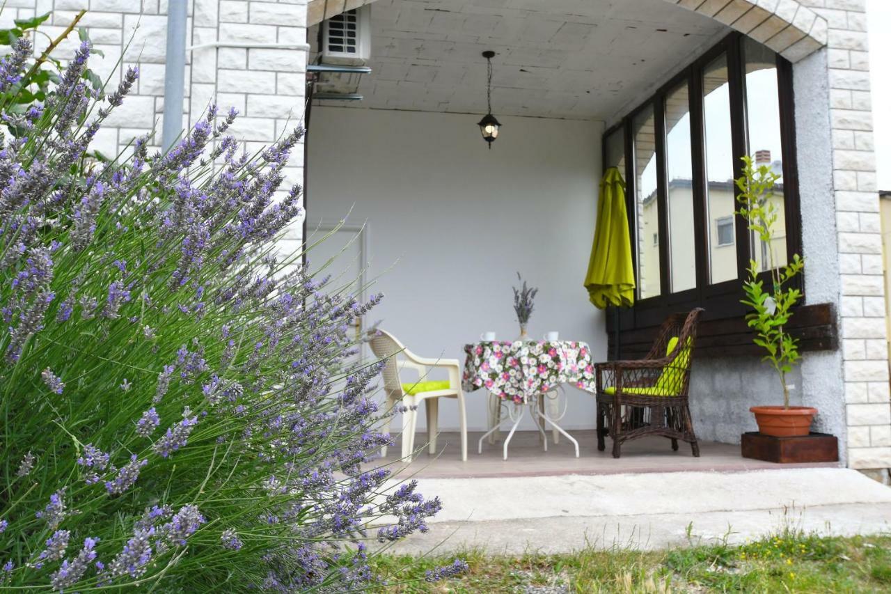 Studio Apartman Kris Marinici  Екстер'єр фото